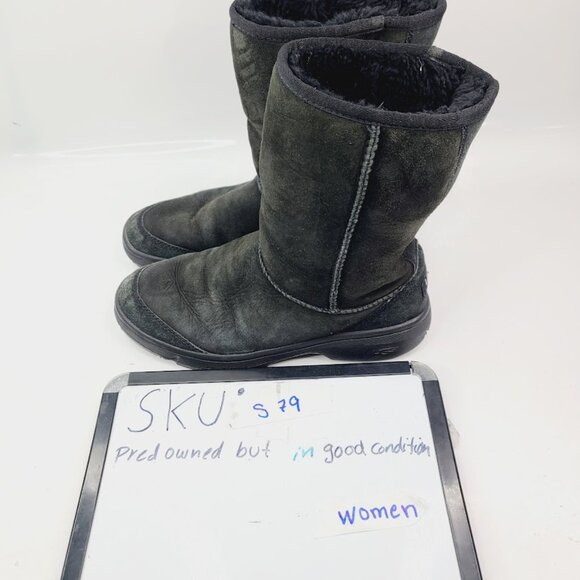 UGG Women\'s Black Ultimate Short 5275 Suede Mid-Calf Winter Boots Size 9